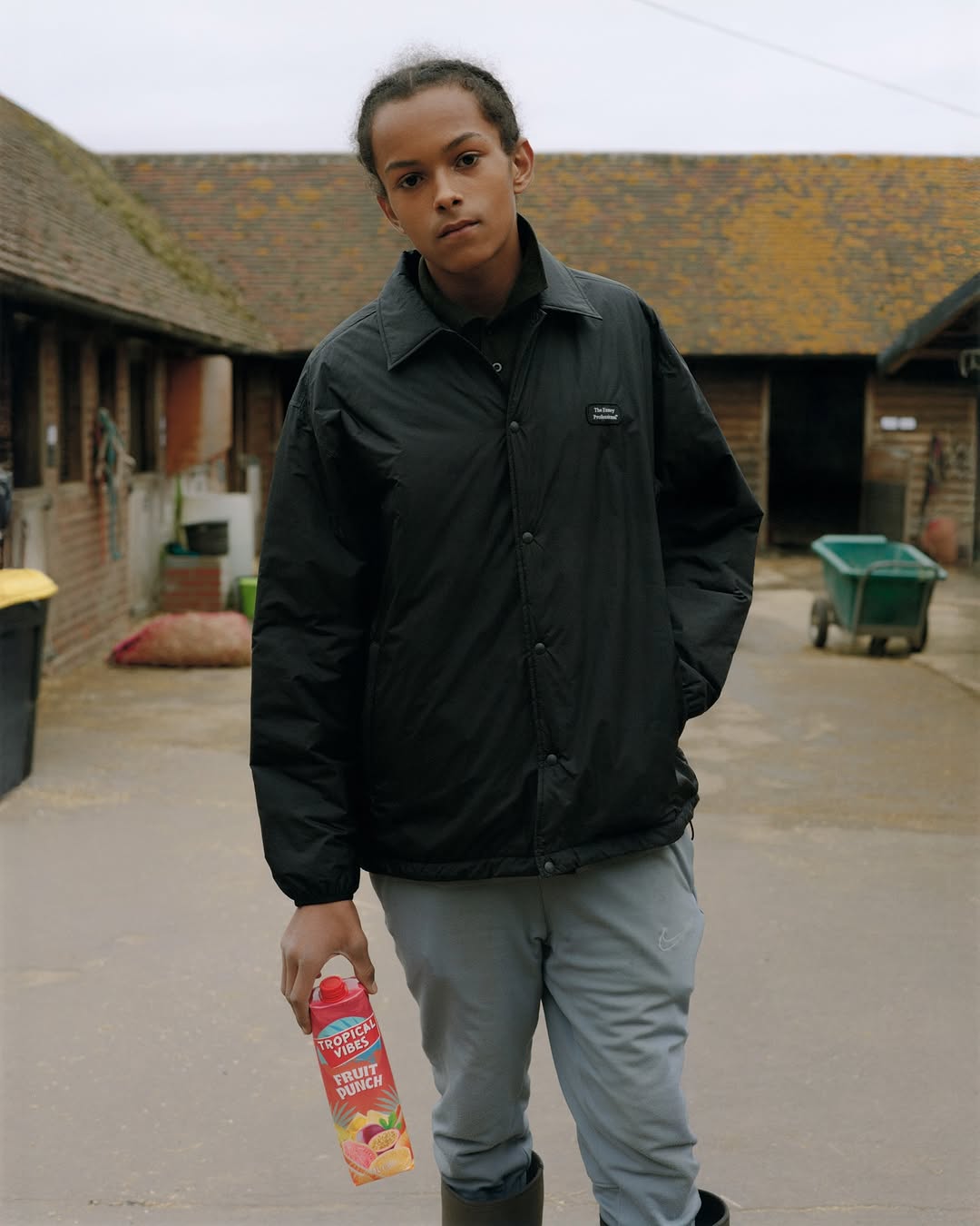 ENNOY『Padded Nylon Coach Jacket』のWEB抽選が11月16日(日)に開催