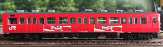 115系1000番台 コカ・コーラ塗装の入線！ TOMIX 92390 | NGaugeJP