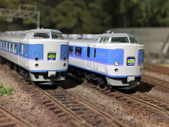 新!! 189系「グレードアップあずさ」入線です。KATO 10-1525 / 10-1526