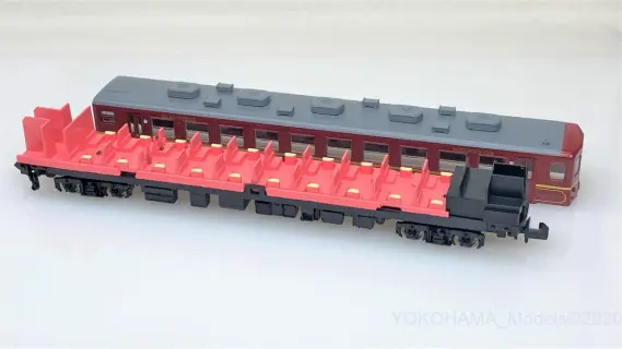秩父鉄道 12系 パレオエクスプレス（赤茶）が入線しました。MICROACE