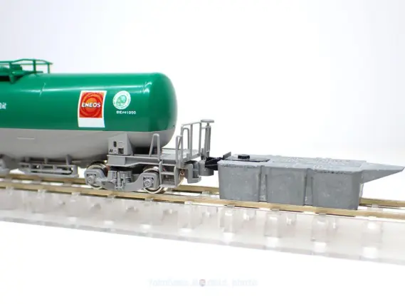 タキ1000(後期形) 日本石油輸送 ENEOS・エコレールマーク付 が入線しま