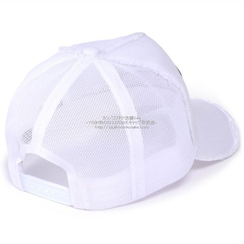 ヨシノリコタケ 帽子 「」エンブレム ブルーとレッド刺繍-白-2023SS