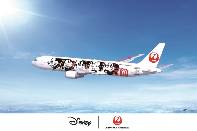 ミッキーのスクリーンデビュー90周年を記念した特別機がJALに登場