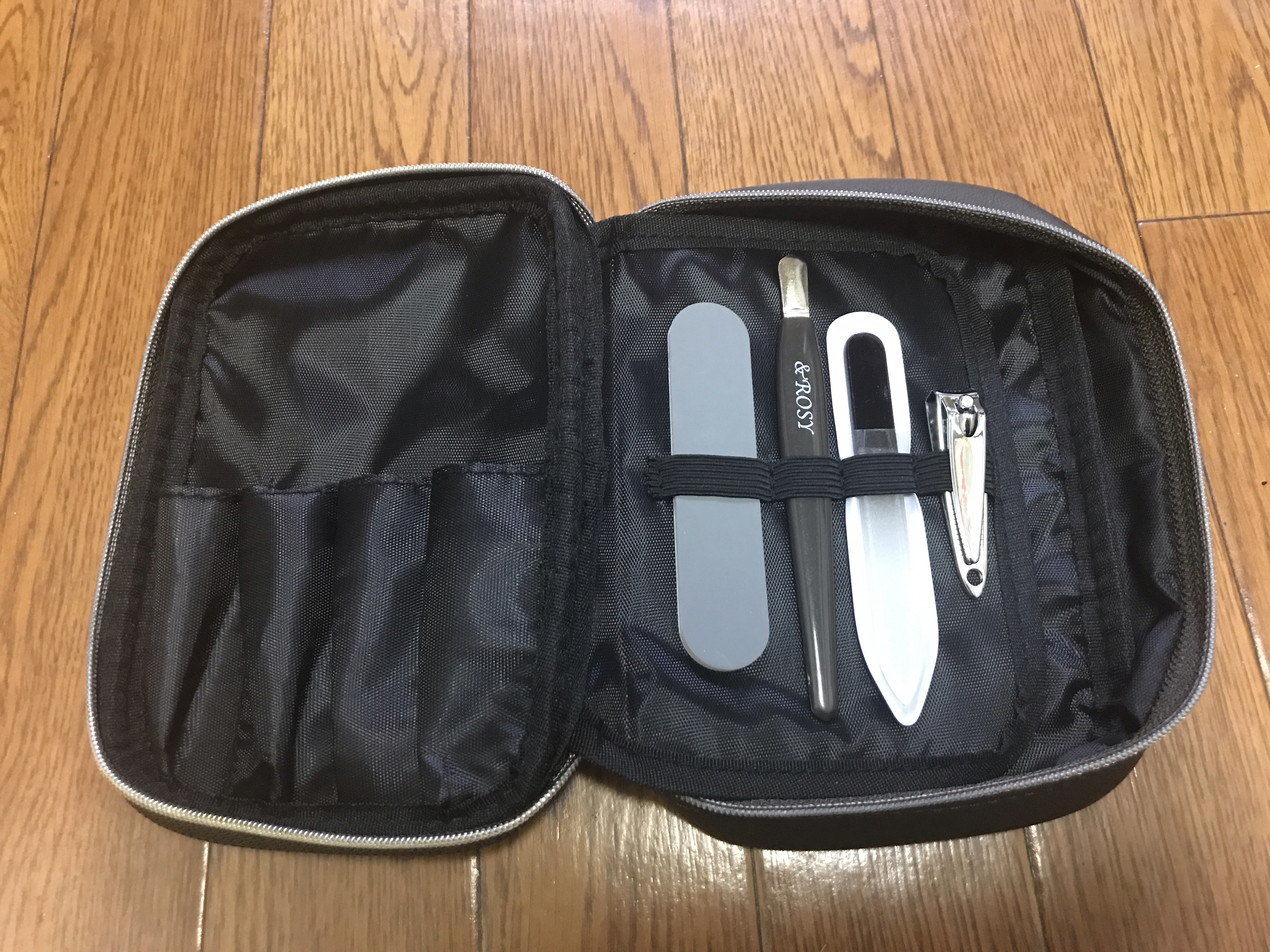 ＆ROSY 1月号』付録はネイルケア4点セット！ 「爪磨き」「甘皮