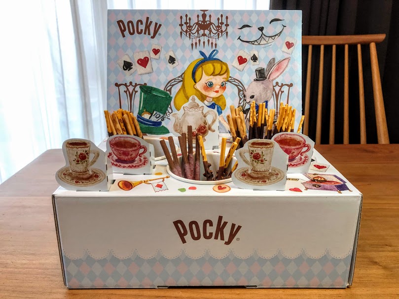アマゾン限定】ポッキーのティーパーティを楽しめるBOXセットが画期的