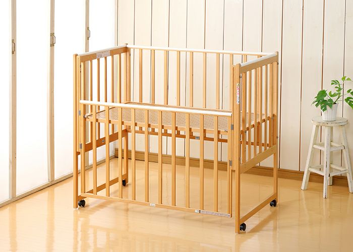 国産ベビーベッド製造メーカー ヤマサキ