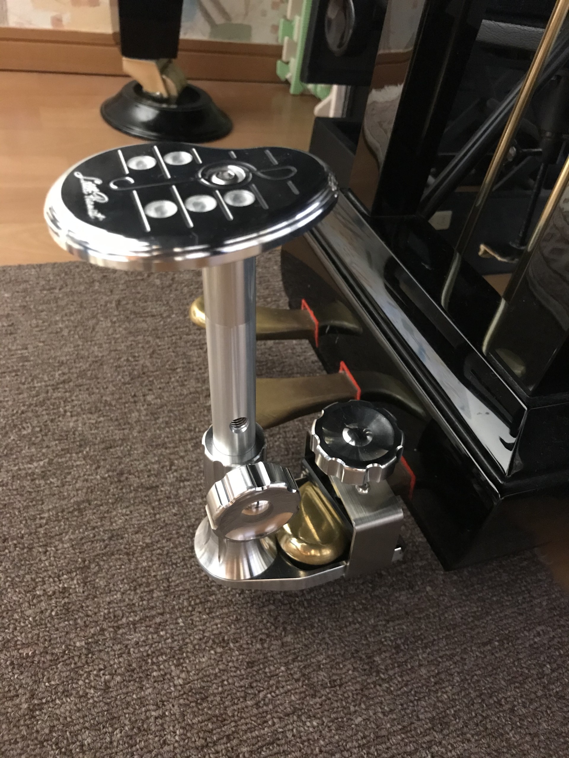 ピアノの補助ペダル | 音楽教室 千里なら｜Yumi music school