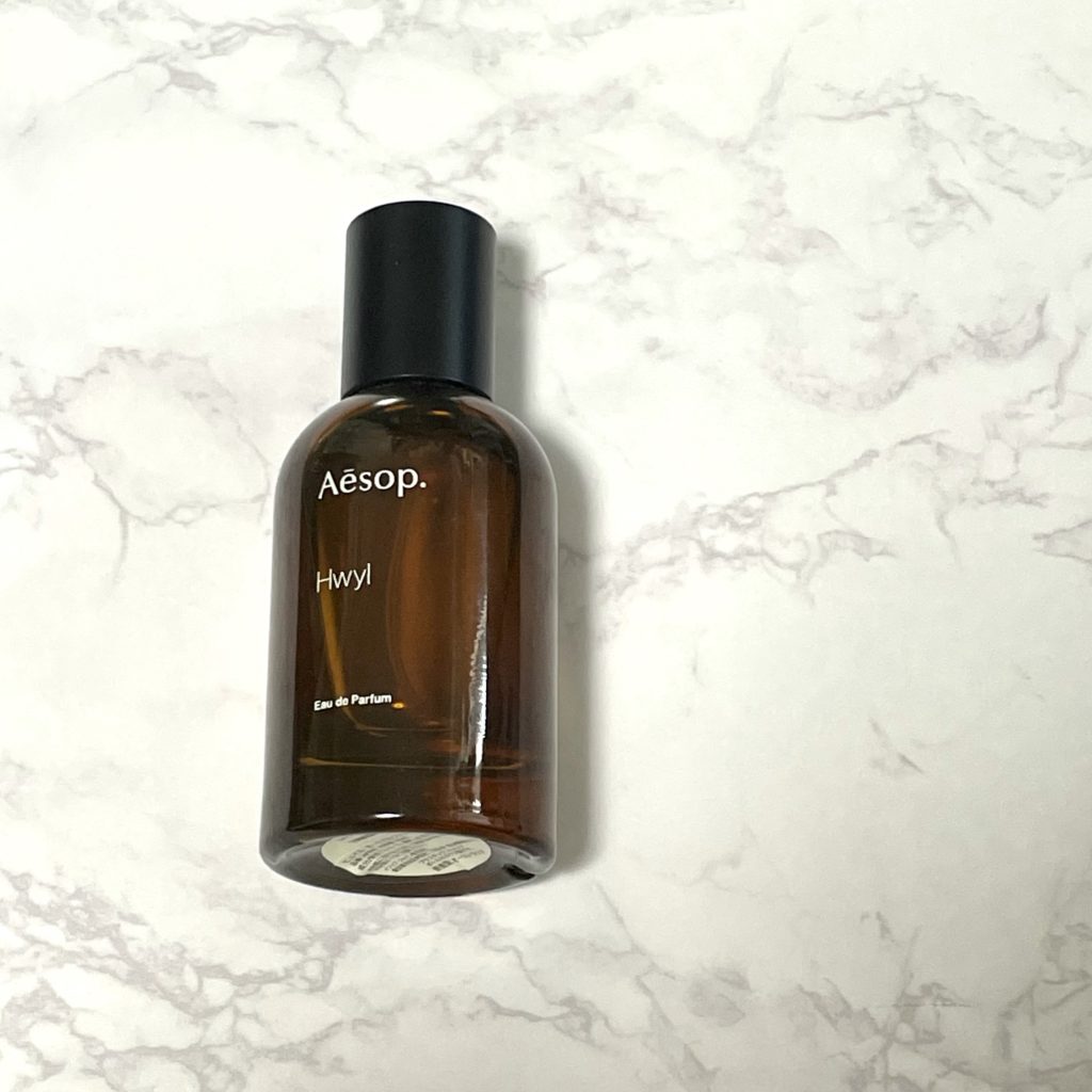 Aesop香水】Hwyl（ヒュイル）はヒノキの香り？ウッディで癖になる理由