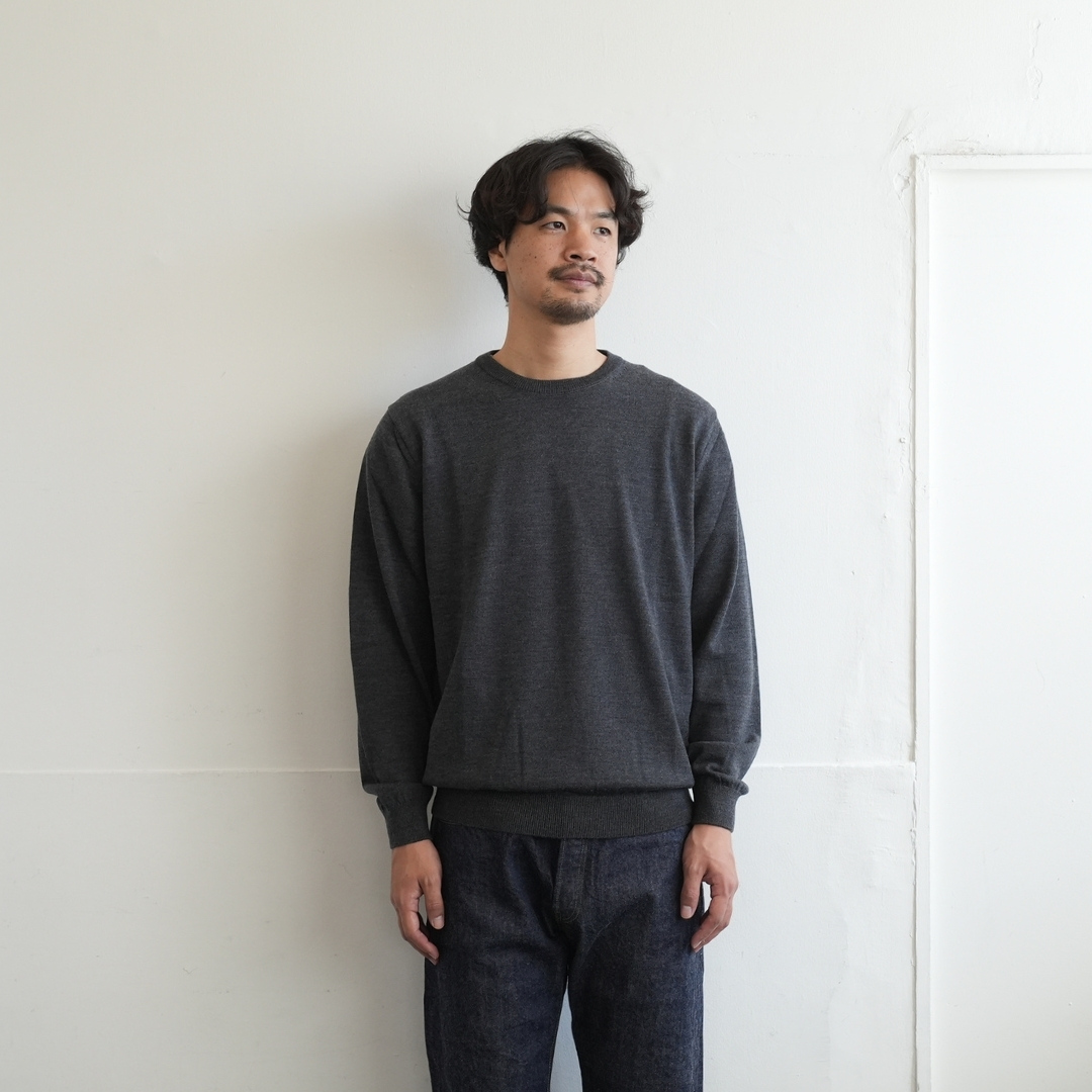 MOONCASTLE（ムーンキャッスル） 12G L/W MERINO WOOL CREWNECK - ZABOU