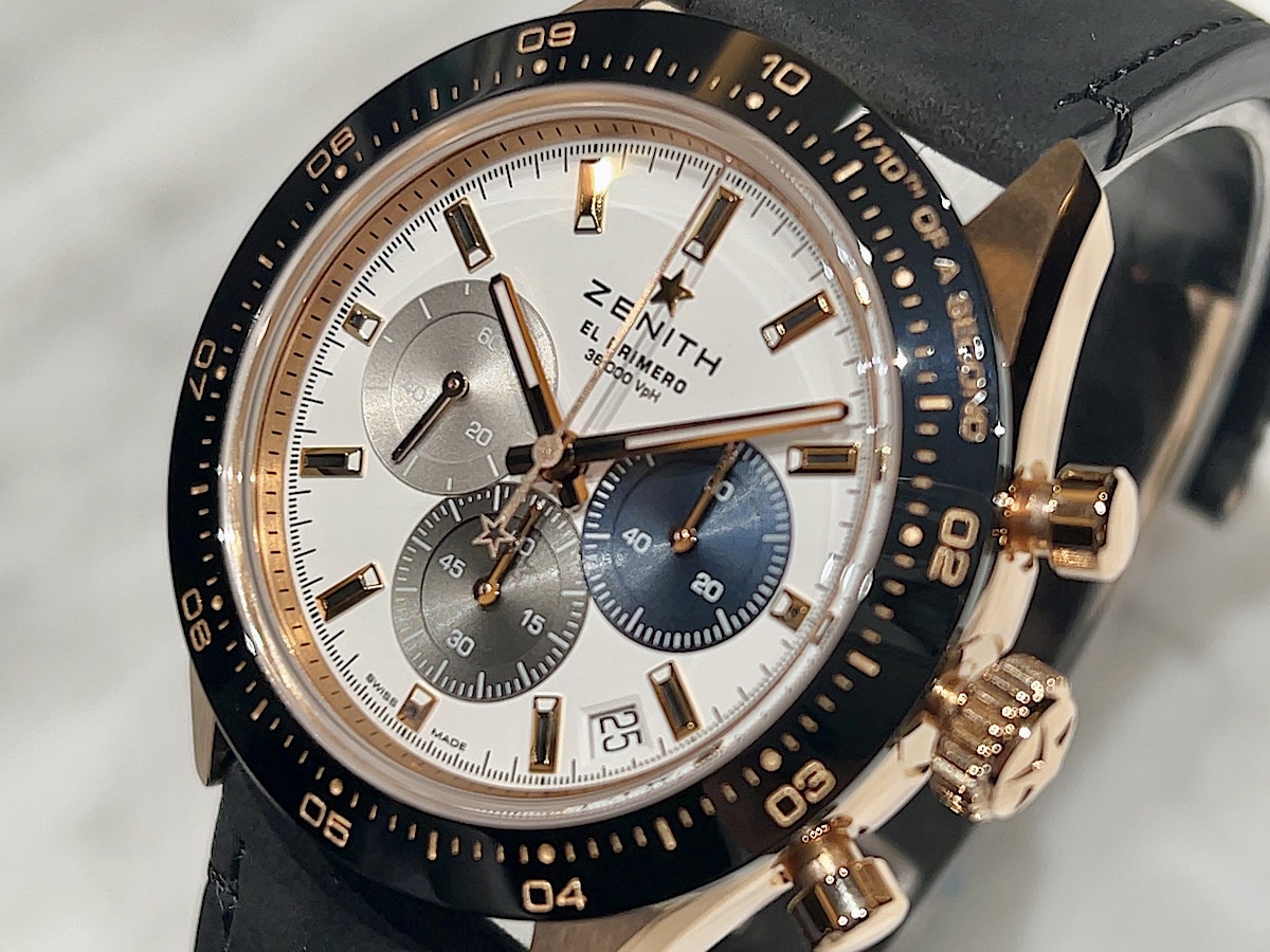 普段使いにもおすすめのローズゴールドの『クロノマスター スポーツ