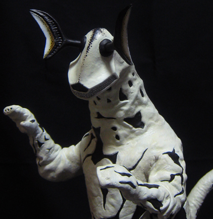 □ビリケン商会 エレキング 完成品4