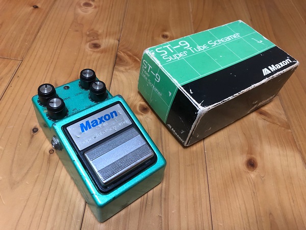 チューブスクリーマーは1984年当時はIbanezではなくMaxonブランドだっ