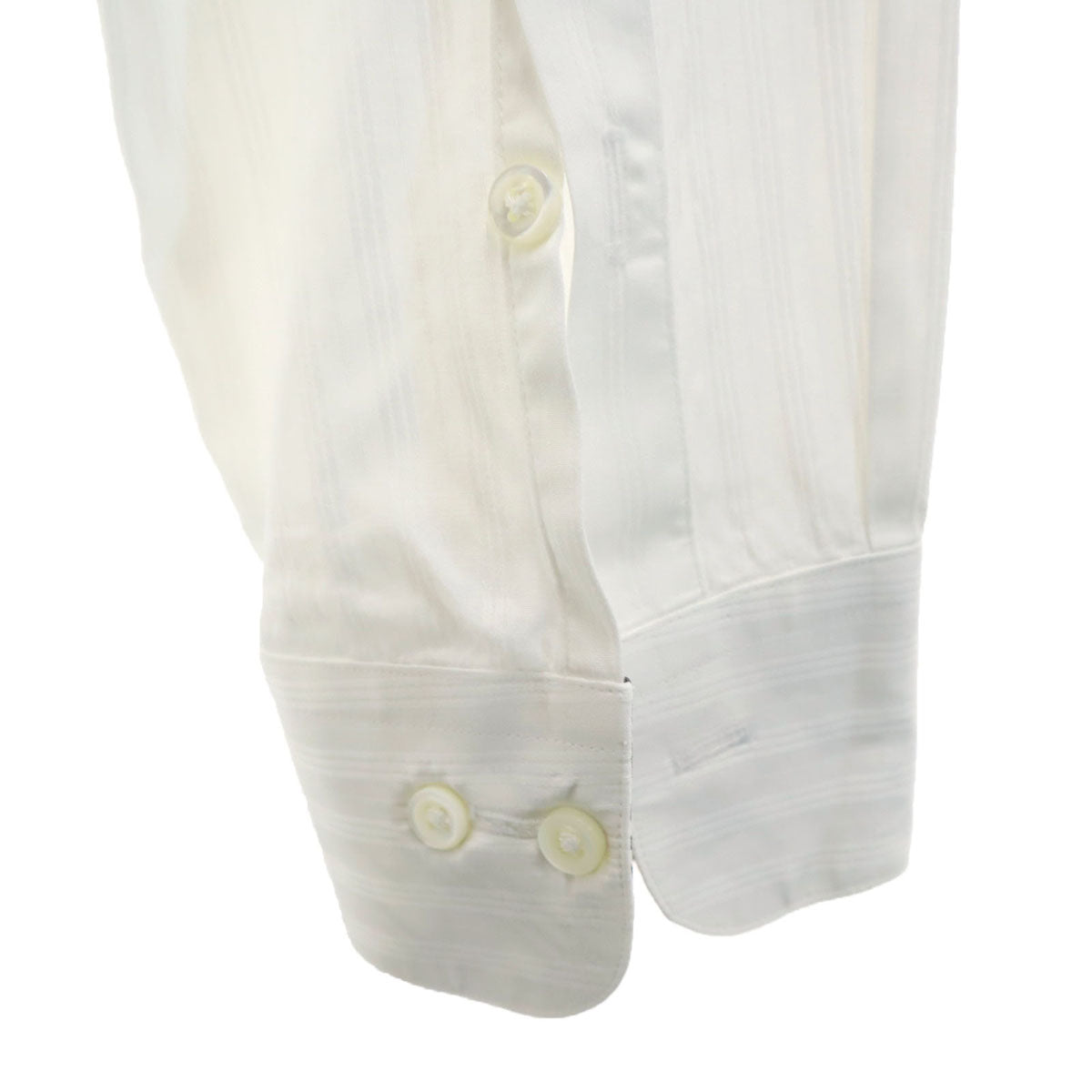 バーバリーブラックレーベル メンズホワイトクリーム色 今シーズン