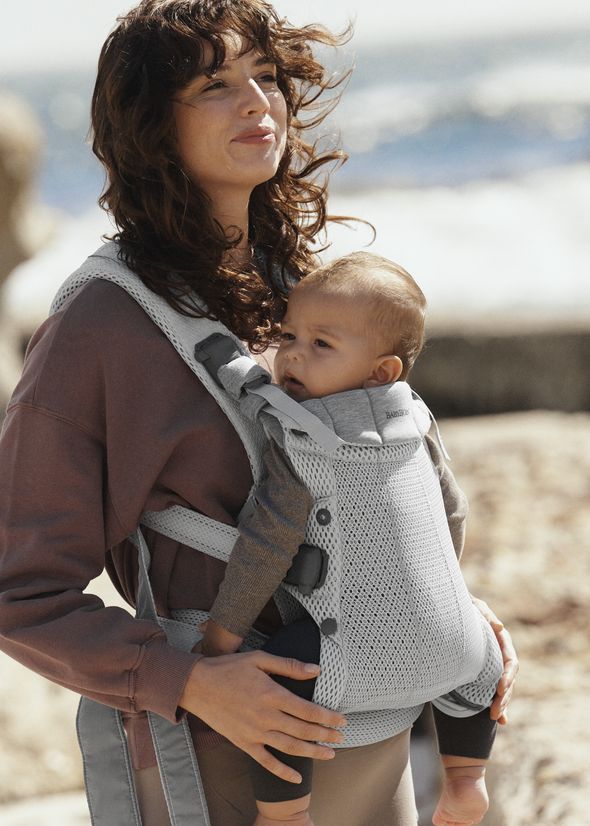 公式】ベビービョルン 抱っこひも ONE KAI Air｜新生児OK | BabyBjörn