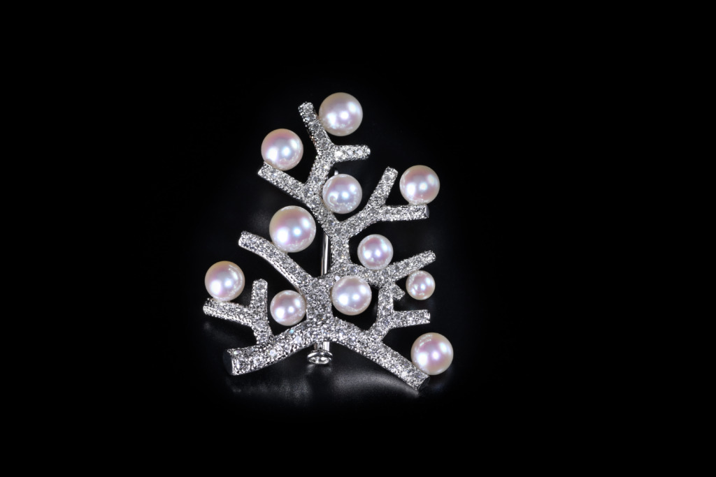 MIKIMOTO Kofuku no ki akoya peal and diamond brooch | ACHACO