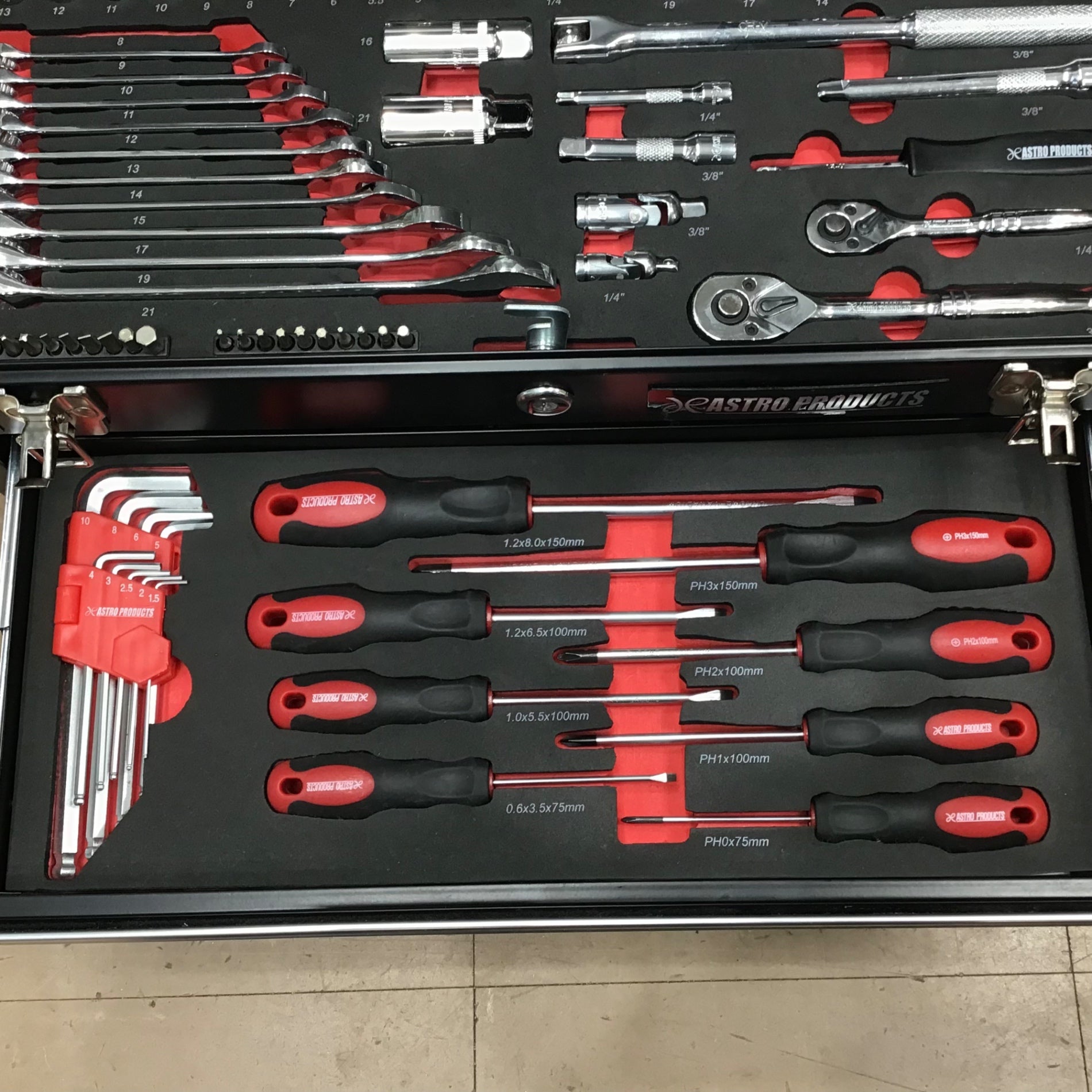 ASTRO PURODUCTS アストロプロダクツ 工具セット 鍵付き 3段【草加店