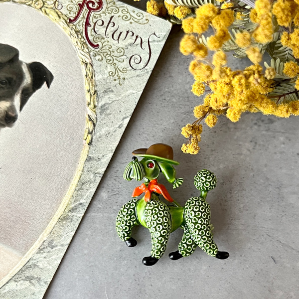 JJブランドおしゃれなトイプードルブローチ| アクトン アンティーク