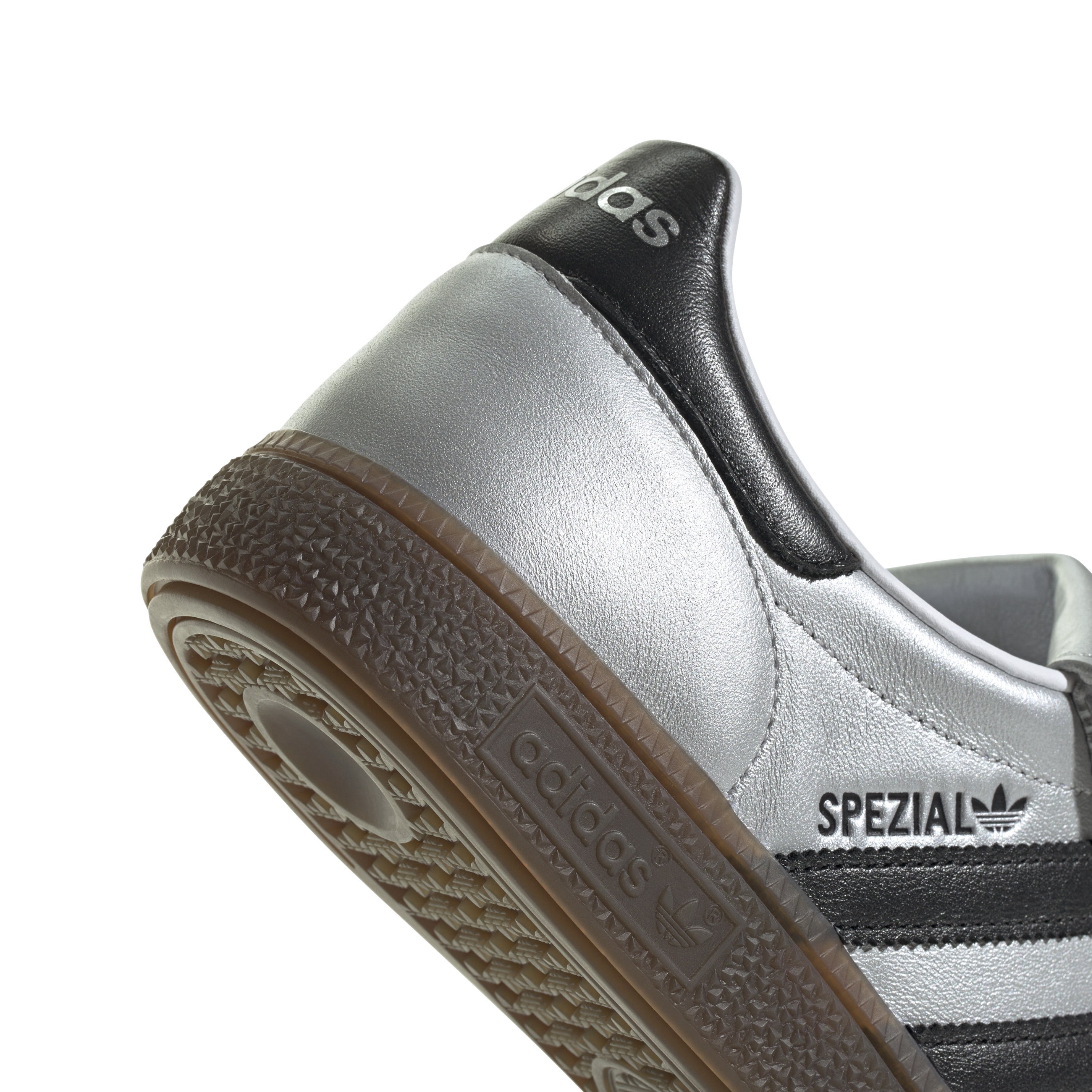 HANDBALL SPEZIAL SHOES - SILVER METALLIC/CORE BLACK/GUM – ABC-MART