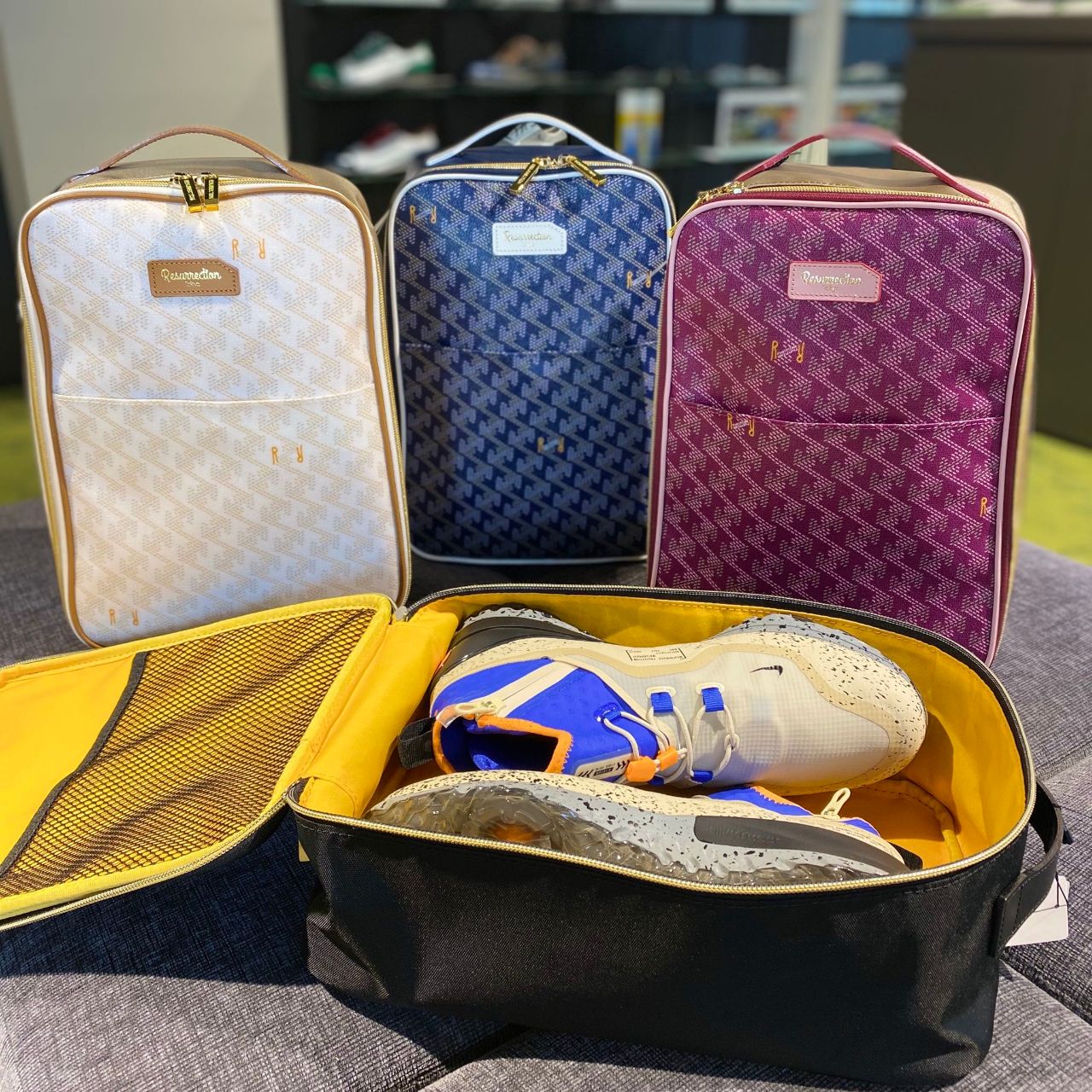 美品】レザレクション シューズケース 楽天市場】RESURRECTION