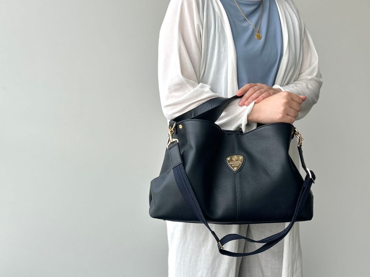 アタオの革新！形が変わる2wayバッグでおしゃれを楽しもう！ | ATAO