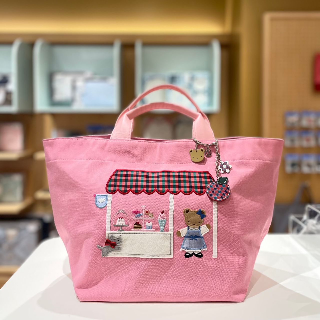 再入荷！芦屋モンテメール店限定商品⭐︎｜ファミリアファミリア芦屋