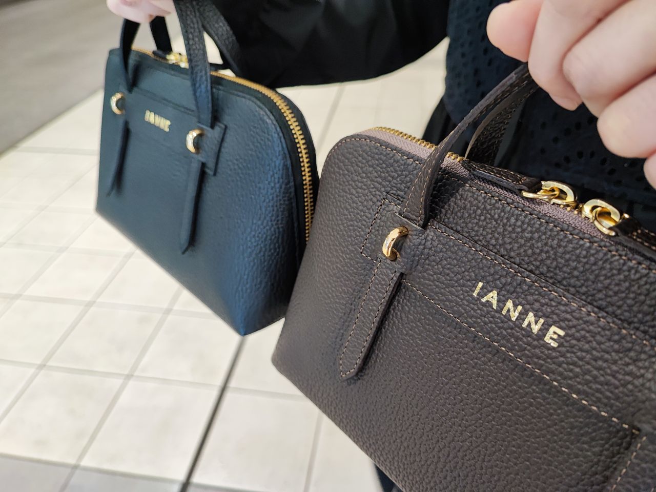 ミニバッグ好きな方へオススメ多機能ポシェット♪オムレット買いました