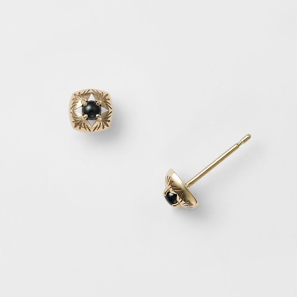 K10スピネルピアス｜ピアス｜アガット 公式オンラインストア