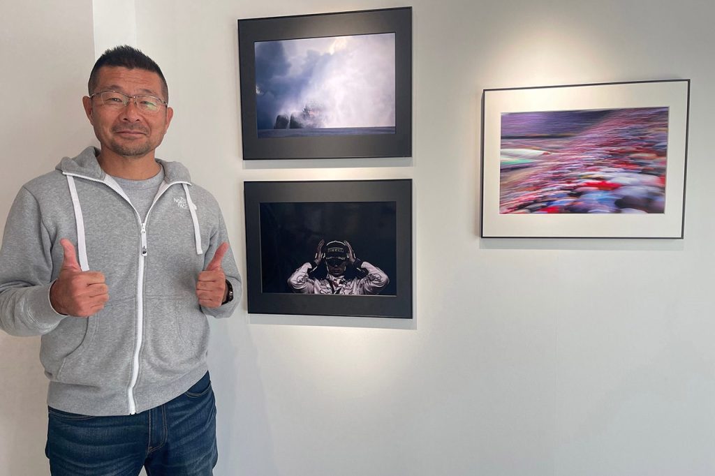 プロのレースカメラマンが語る、熱田護F1写真の魅力。写真展『P1』が