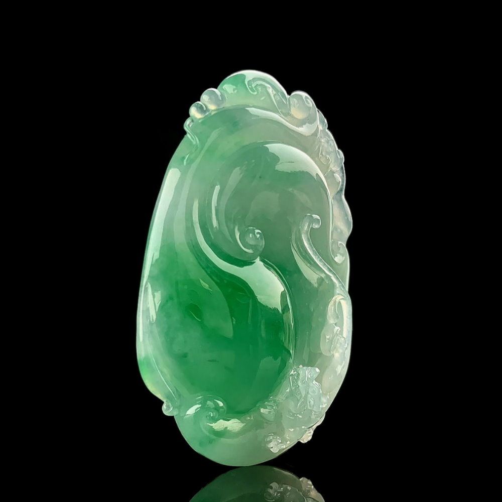 冰種帶翠綠翡翠玉墜龍如意(台南)