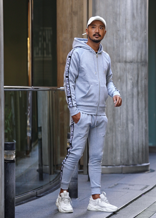 大人気！即日完売品！やりら セットアップ！アダムスジャグラー