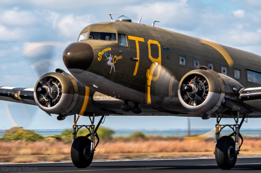 DC-3 Southern Cross brings back Fort Worth Christmas flights