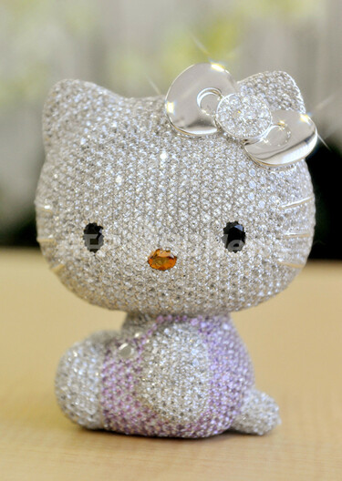 ♡*♡様 新品未使用‪♡海外限定ハローキティフラワーダイカットメモ‬