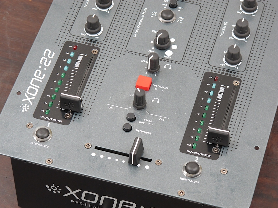 アレンアンドヒース Allen&Heath XONE:22 DJミキサー @26239 / 中古