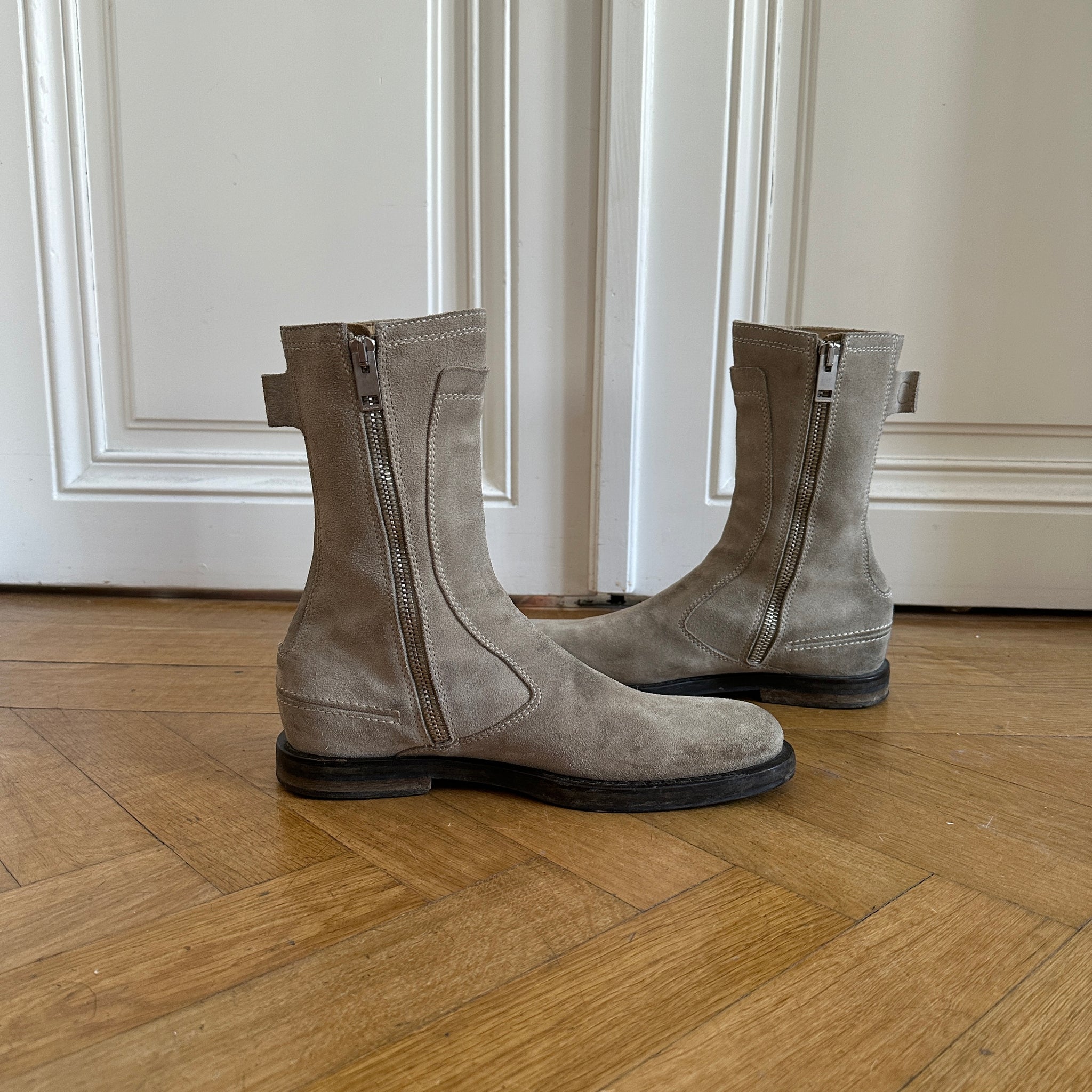 Dior Homme FW04 VOTC Motorcycle Suede Boots - Ākaibu Store
