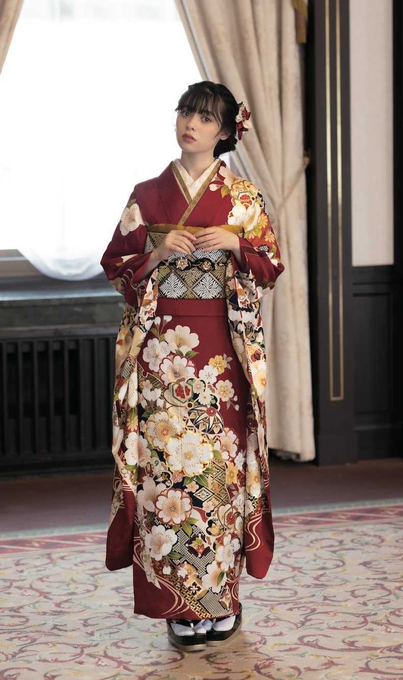 K118-2－成人式振袖（赤色・クラシック）｜振袖専門店あかね(石川県小松市)
