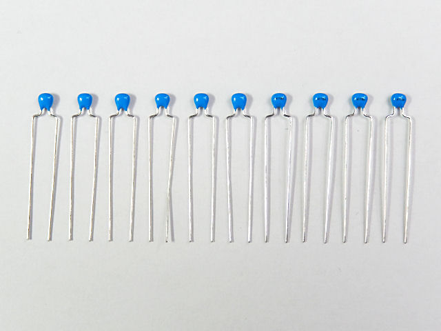 積層セラミックコンデンサー 0.047μF50V X7R 5mm: 受動部品 秋月電子