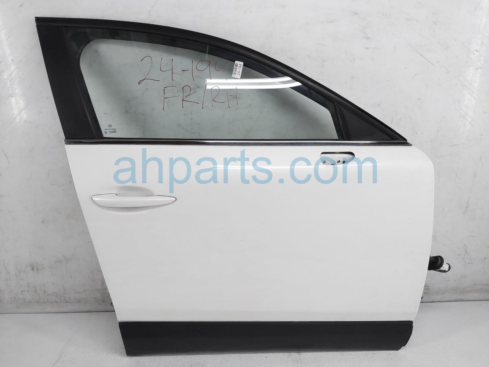 Sold 2021 Mazda Cx-30 Front Passenger Door - White - No Mirror