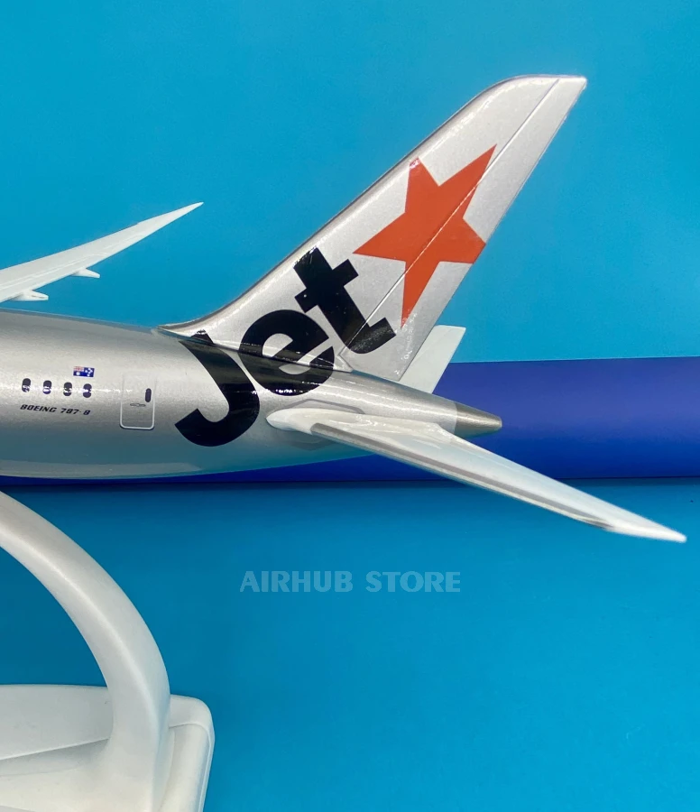 Aviation Metal Aircraft Model Boeing 787-8 Jetstar 1:200