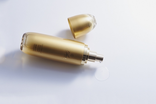 リリカゴールドセラム フェイスローション(化粧水) LiLiCa Fullerene