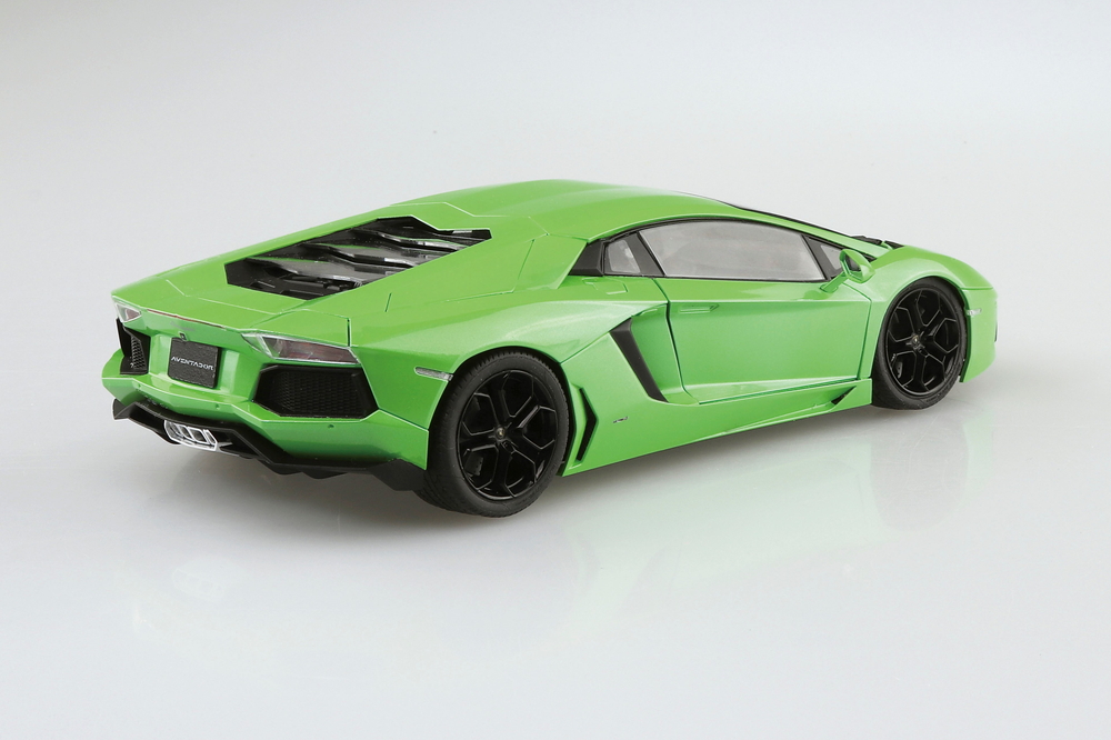 11 ランボルギーニ アヴェンタドール グリーン - AOSHIMA SCALE MODEL