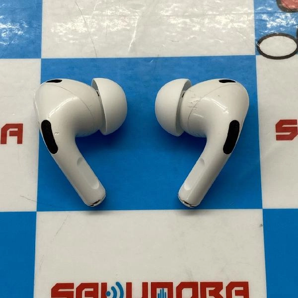 AirPods Pro 第2世代 USB-C MTJV3J/A A2968 ジャンク品 ホワイト