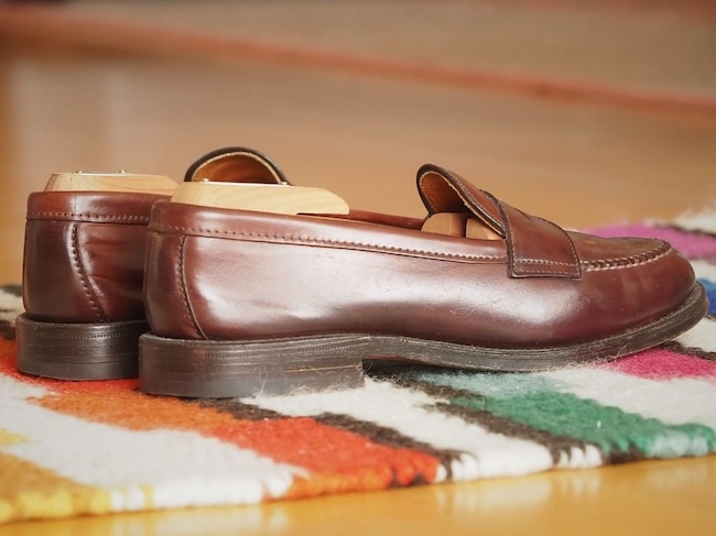 春夏のおしゃれを彩る一足：オールデンのローファーガイド