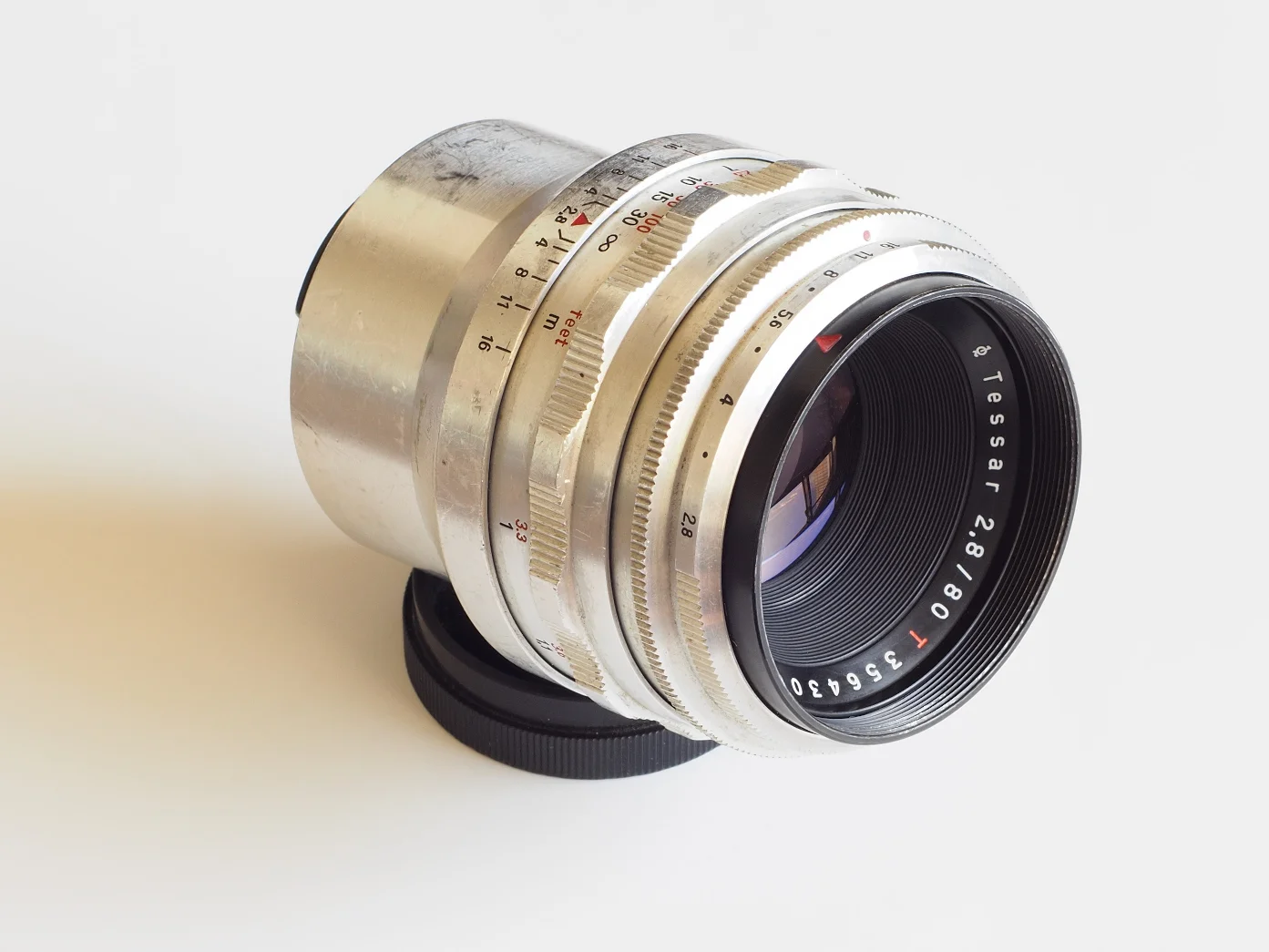 A beautiful lens from East Germany: Carl Zeiss Jena Tessar 80mm f