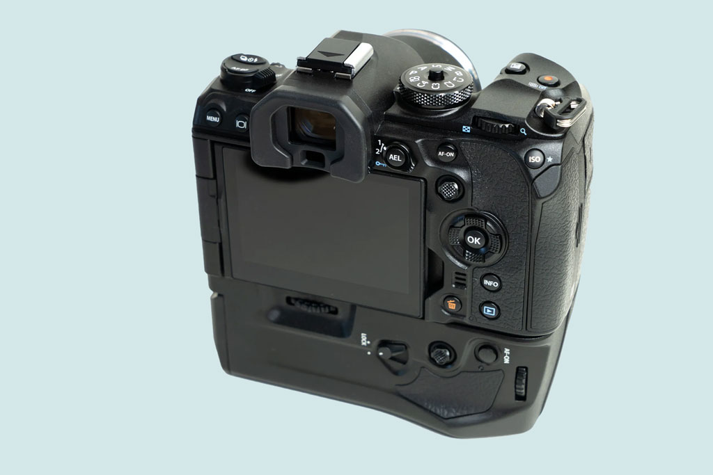 OM System Olympus OM-1 review: back to the future in style