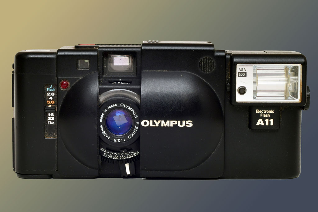 Olympus XA vs Mju: ultra-compact Olympus film cameras | Amateur