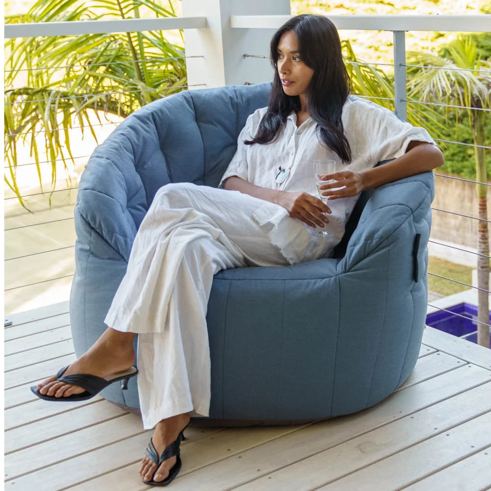 バタフライソファ - 限られたスペースでおしゃれ空間を作る |【公式