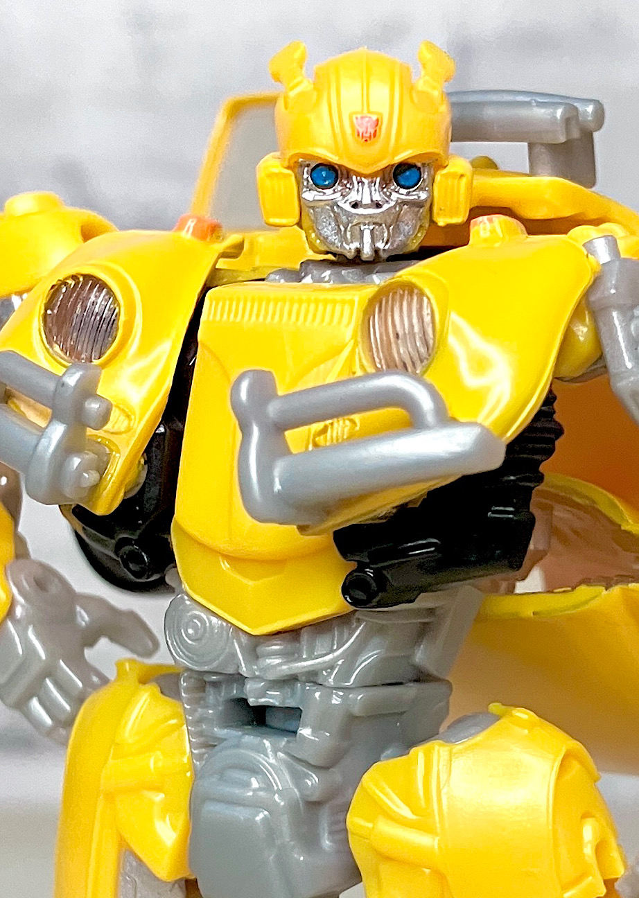 トランスフォーマースタジオシリーズ SS-16バンブルビー & SS-48オフ