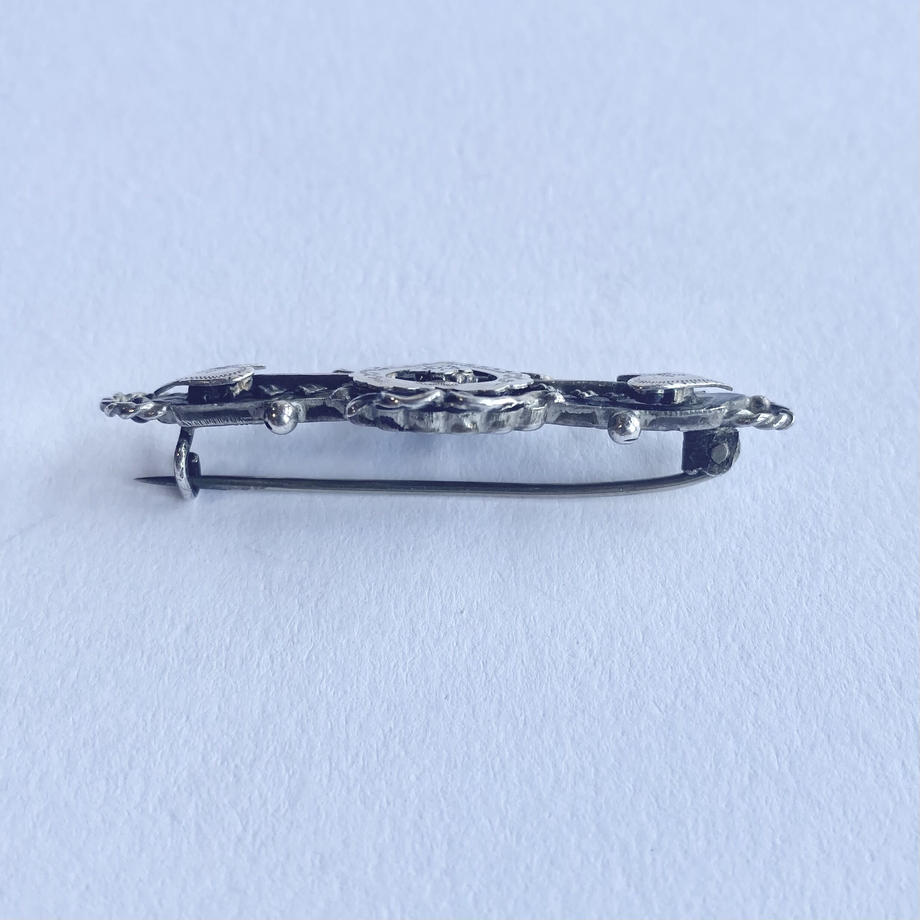 ハート＆アロー ヴィクトリアンブローチアンティークアクセサリーの