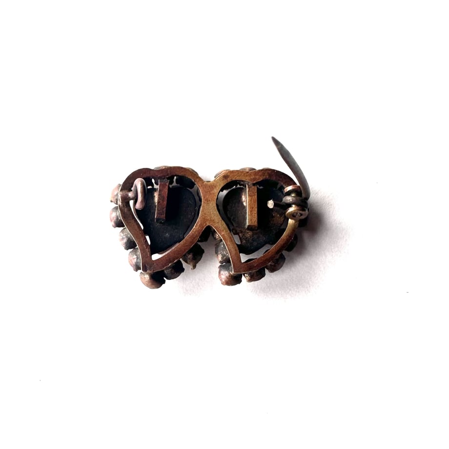 サフィレット ダブルハート ブローチアンティークアクセサリーの通販