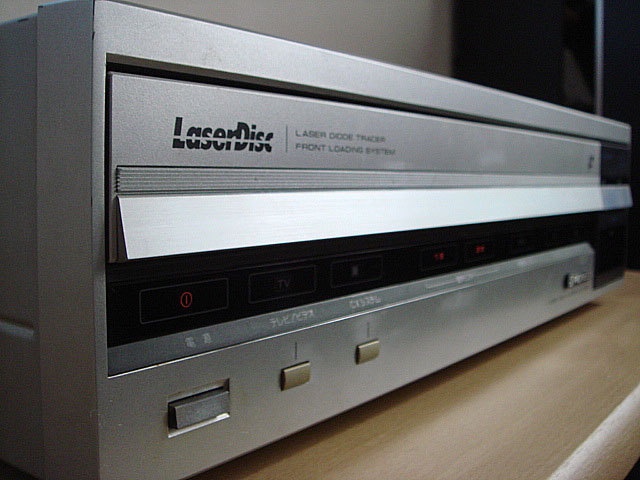 LD-7000 (PIONEER) 1983年 | 古いハードに囲まれて since2011